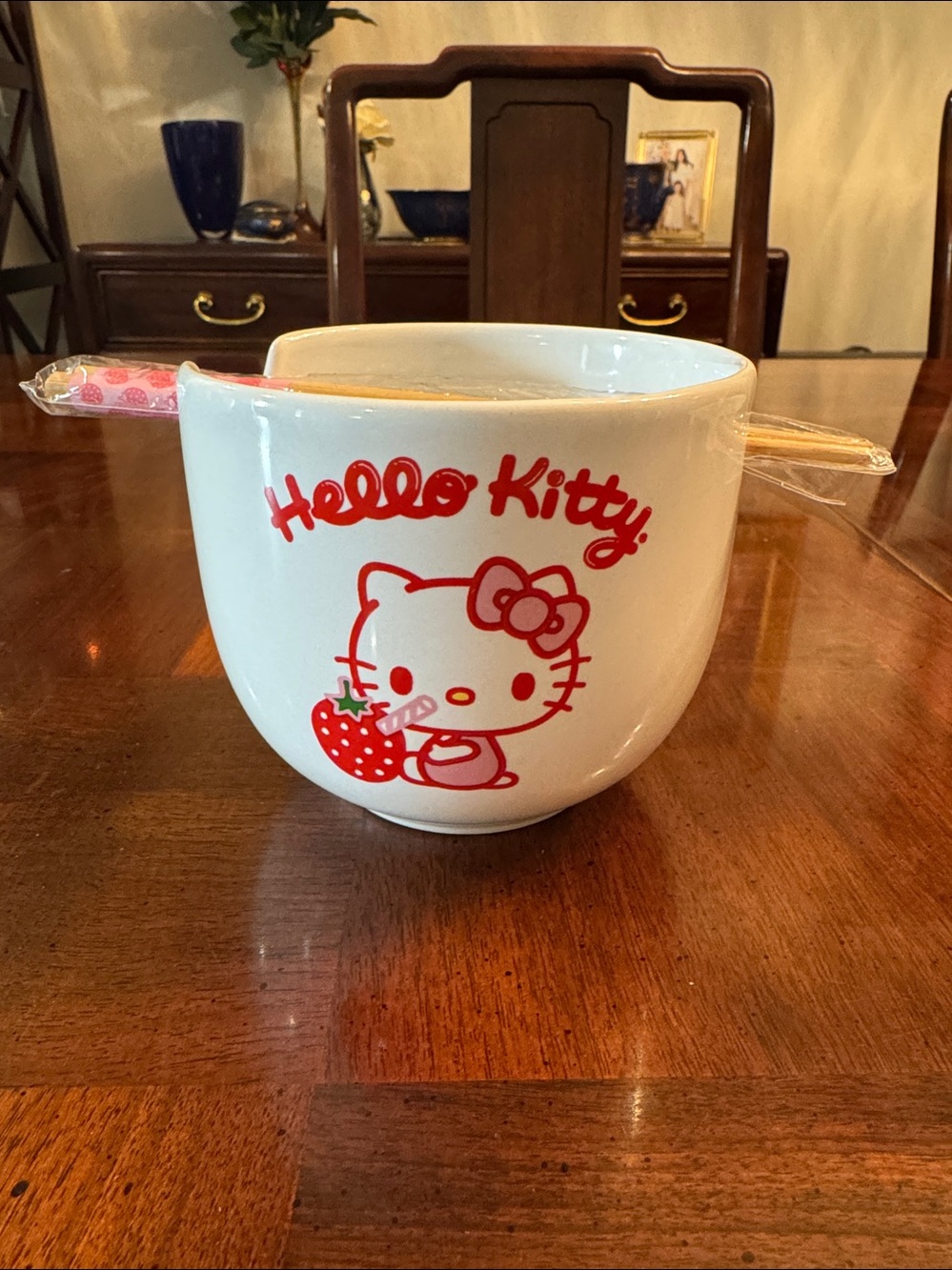 Sanrio Hello Kitty Japanese Ceramic Ramen Noodle Rice Bowl with Chopsticks